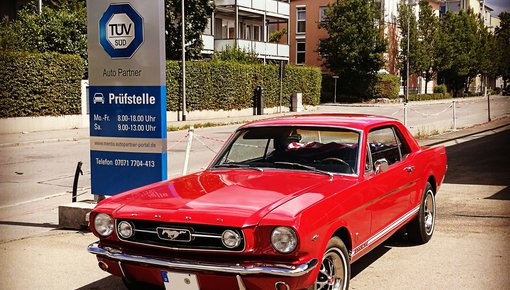 Ford Mustang 1965 rot Insta.jpg